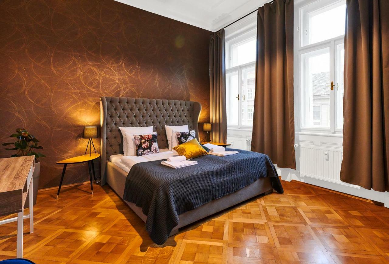 Royal Route Residence Lesser Town Prague Exterior photo