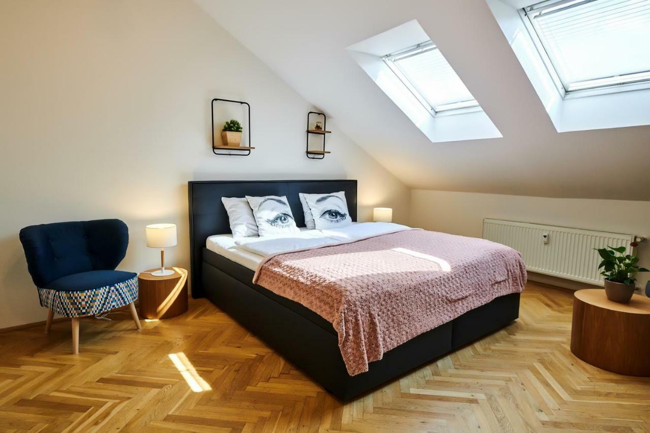Royal Route Residence Lesser Town Prague Exterior photo